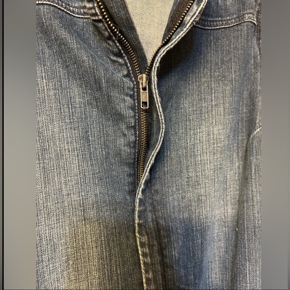 Goldsign Sleeveless Denim Romper with Belt - Picture 8 of 10